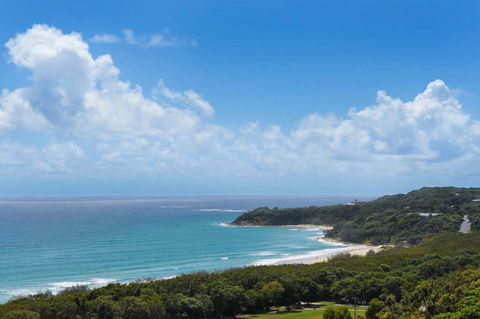 Oceanside 4 Bedrooms - Kempsey Accommodation 0