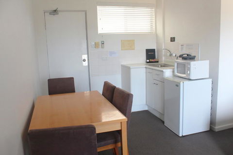 Oceanside Hawks Nest - Kempsey Accommodation 2
