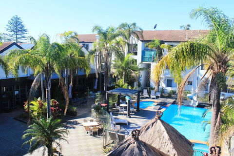 Oceanside Hawks Nest - Kempsey Accommodation 1