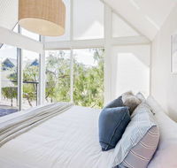 ON THE BEACH - Villa over the road from the beach - Kempsey Accommodation
