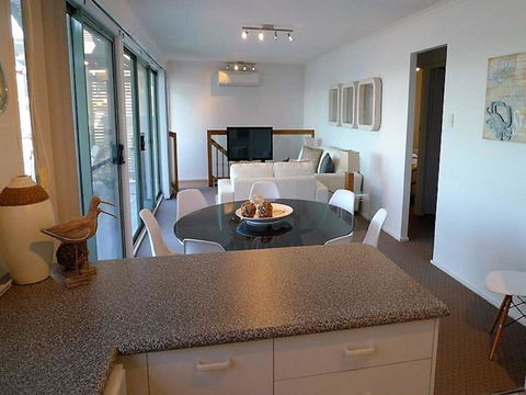 On The Beach @ Fingal Bay - Kempsey Accommodation 2