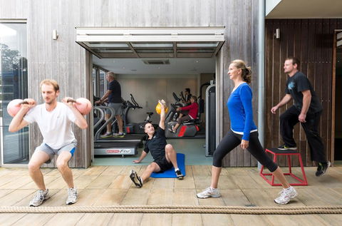 ONE LEVEL AT BROADBEACH RESORT - Kempsey Accommodation 2