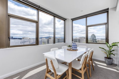 Oversized Luxe 1 Bedder - Amazing Barton - Gym - Kempsey Accommodation 3