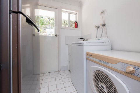 Palm Beachhouse - Kempsey Accommodation 3