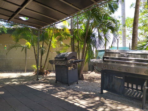 Palm Court Backpackers - Kempsey Accommodation 2