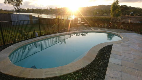 Palm Lakeside Holiday Home - Bowen, Whitsundays, Queensland - Kempsey Accommodation 0