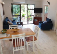 Palms Trinity Beach - Kempsey Accommodation