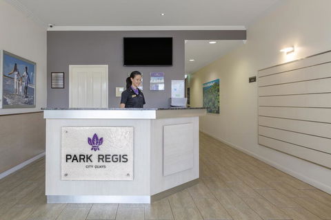 Park Regis City Quays - Kempsey Accommodation 2