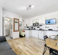 Park St Walk to the Beach - Kempsey Accommodation