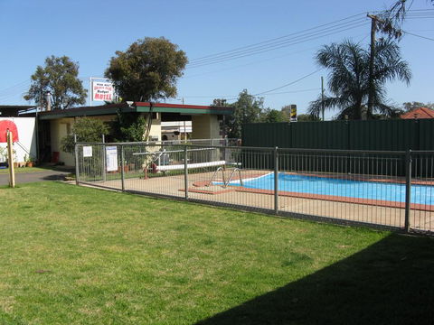 Peak Hill Golden Peak Budget Motel - Kempsey Accommodation 2