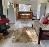 Pear Tree Cottage at Amiens - Kempsey Accommodation