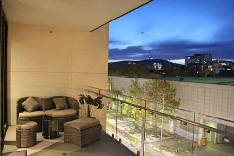 Perfectly Located Modern Apartment - Canberra CBD - Kempsey Accommodation 0