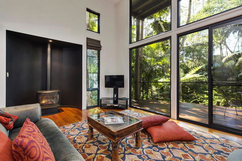 Pethers Rainforest Retreat - Kempsey Accommodation 0