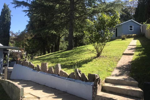 Pine Hill Cottage Acreage In Nature Trees Views Mid Katoomba Leura - Kempsey Accommodation 2