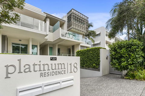 Platinum Status, Sunshine Beach - Kempsey Accommodation 0