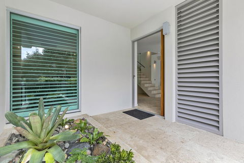 Platinum Status, Sunshine Beach - Kempsey Accommodation 2