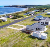 Plovers Rest at Cape Douglas - Kempsey Accommodation