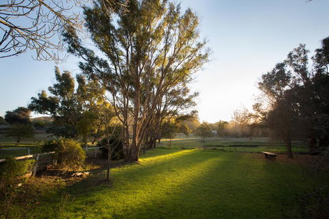 Pool House - Kempsey Accommodation 0