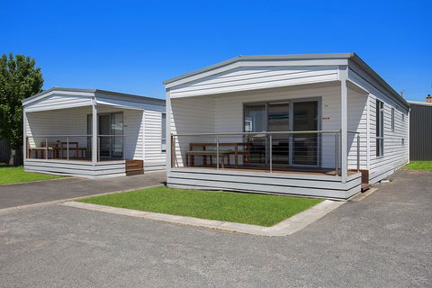 Portland Holiday Village - Kempsey Accommodation 1