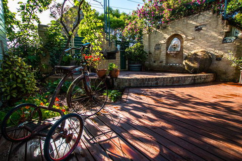 Queen Bee Cottage, Milton - Kempsey Accommodation 2