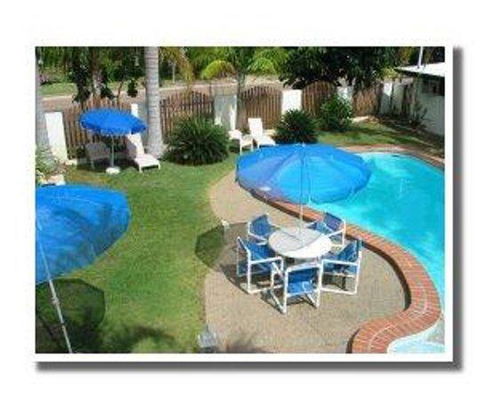 Queens Beach Hotel - Kempsey Accommodation 2