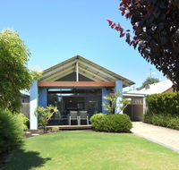 Quiet Cottage - Kempsey Accommodation