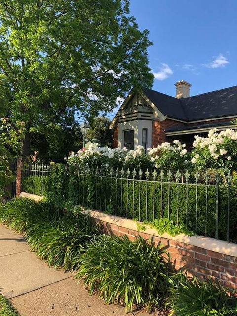 QUILTY HOUSE (Formerly Beethovens) - Kempsey Accommodation 3