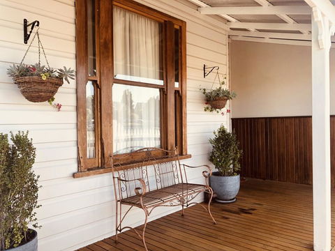Railway Cottage - Kempsey Accommodation 0