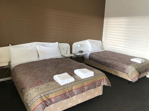 RAILWAY HOTEL MOTEL - Kempsey Accommodation 2