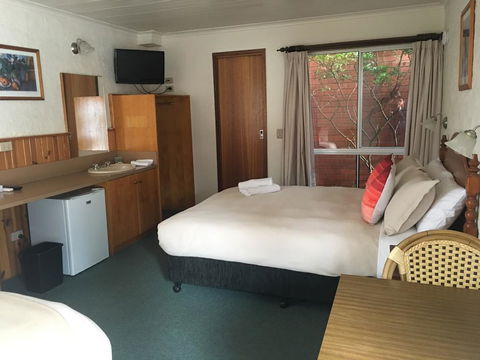Railway Motel Myrtleford - Kempsey Accommodation 1