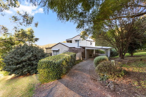 Ravensbourne Escape - Windsong - Kempsey Accommodation 1