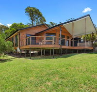 Ravensbourne Escape- Rose Alyce - Kempsey Accommodation