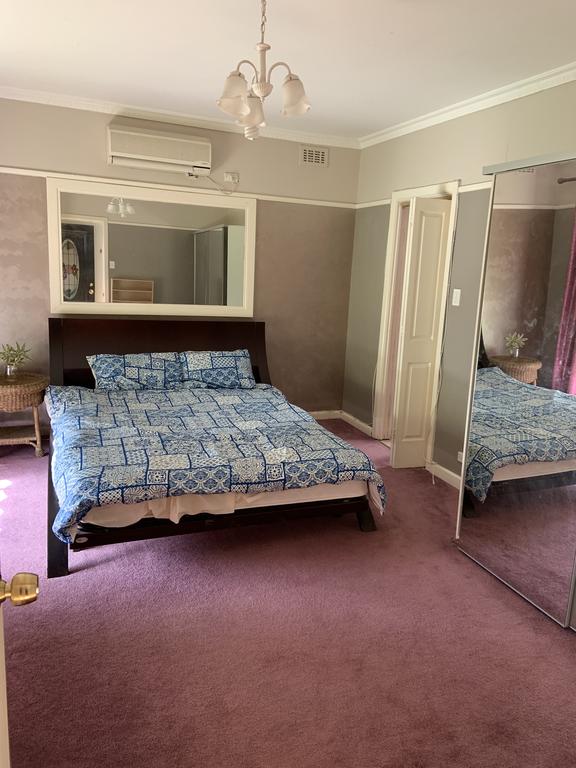 Heidelberg West VIC Kempsey Accommodation