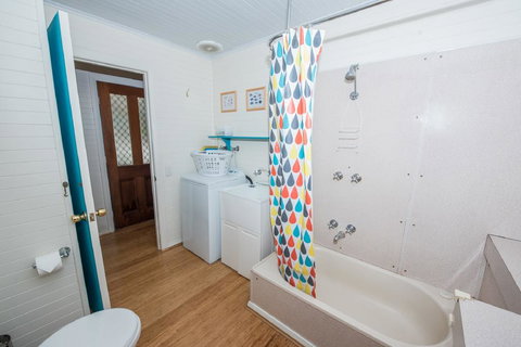 Redbill Beach Retreat - Kempsey Accommodation 2
