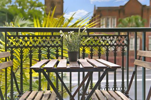 REDFERN 3 BEDROOM APARTMENT FREE PARKING WALK TO CENTRAL STATION NRE187 - Kempsey Accommodation 1