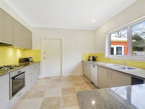 Redhaven House - Spacious, Quiet And Private - Kempsey Accommodation 1