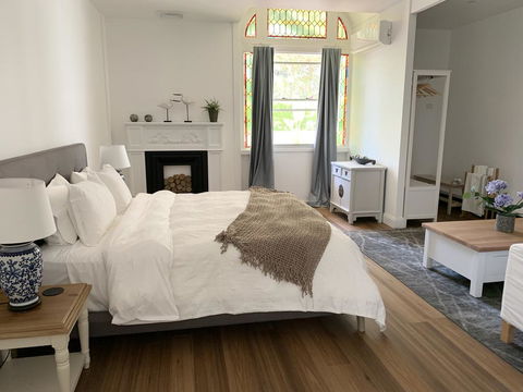 REED HOUSE At Maleny-The White Pavilion - Kempsey Accommodation 2