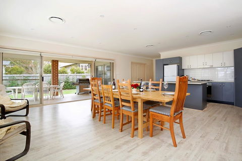 Refresham - Kempsey Accommodation 2