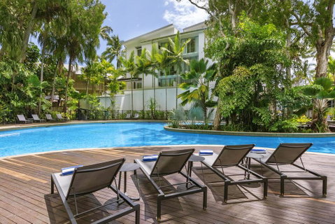 Relax In Palm Cove - Kempsey Accommodation 1