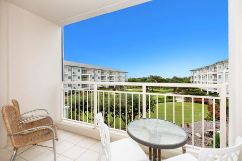 RESORT ON THE BEACH 5215 - OCEAN GLIMPSES - Kempsey Accommodation 3
