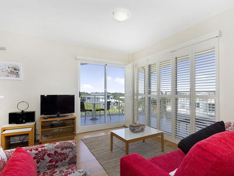 RESORT ON THE BEACH 6310 - TOP FLOOR - Kempsey Accommodation 0