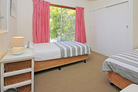 REST ASHORE At MOLLYMOOK - Kempsey Accommodation 3
