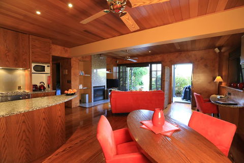 Rhyll Haven Luxury Apartments And B&B - Kempsey Accommodation 2