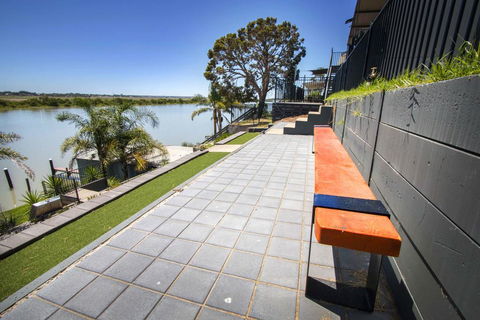 River Life - Kempsey Accommodation 1