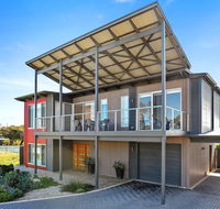 RiverSea Goolwa Beachhouse - WiFi - Pet-Friendly - Kempsey Accommodation