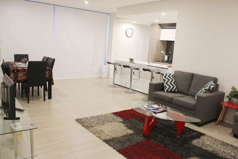 Riverside Apartment Next To Sydney Olympic Park - Kempsey Accommodation 3
