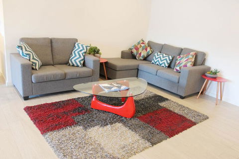Riverside Apartment Next To Sydney Olympic Park - Kempsey Accommodation 1