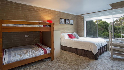 ROANJOKA - DROMANA.... - Kempsey Accommodation 3