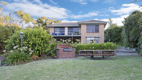 ROANJOKA - DROMANA.... - Kempsey Accommodation 1