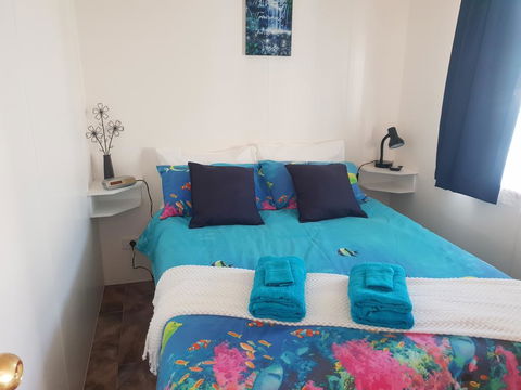 Rocks Retreat Cabin - Seal - Kempsey Accommodation 3